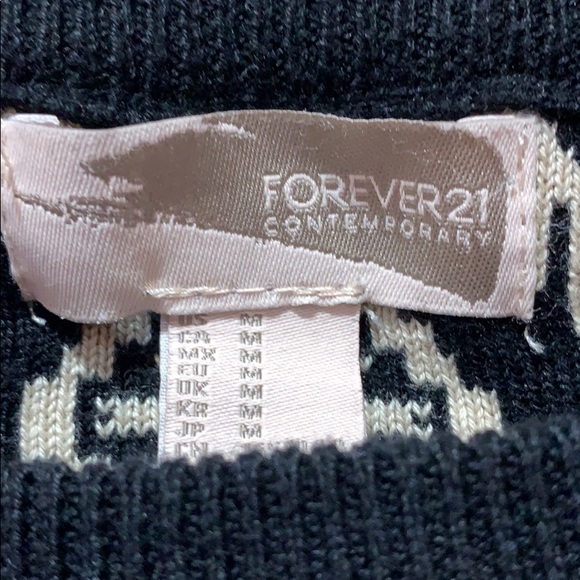 Forever21 cropped sweater w Navaho print - Picture 4 of 5